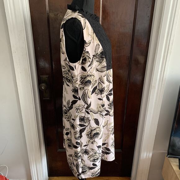 Karl Lagerfeld Women’s Lace Bib Floral Sleeveless Dress Size 14 High Neck - Picture 7 of 10